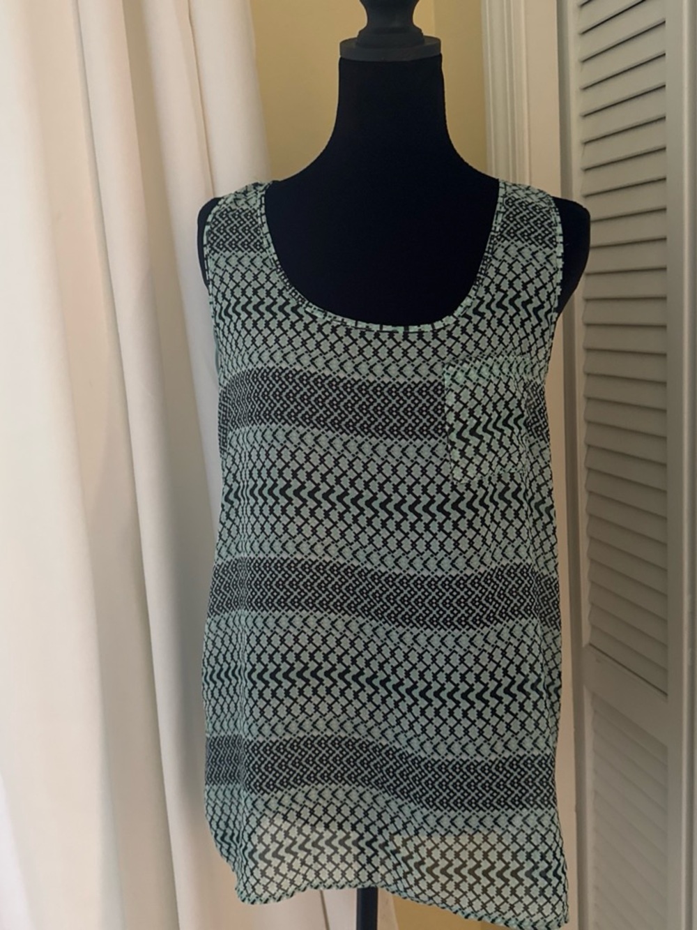 Olive & Oak Mint and Black Patterned Scoop Neck Tank